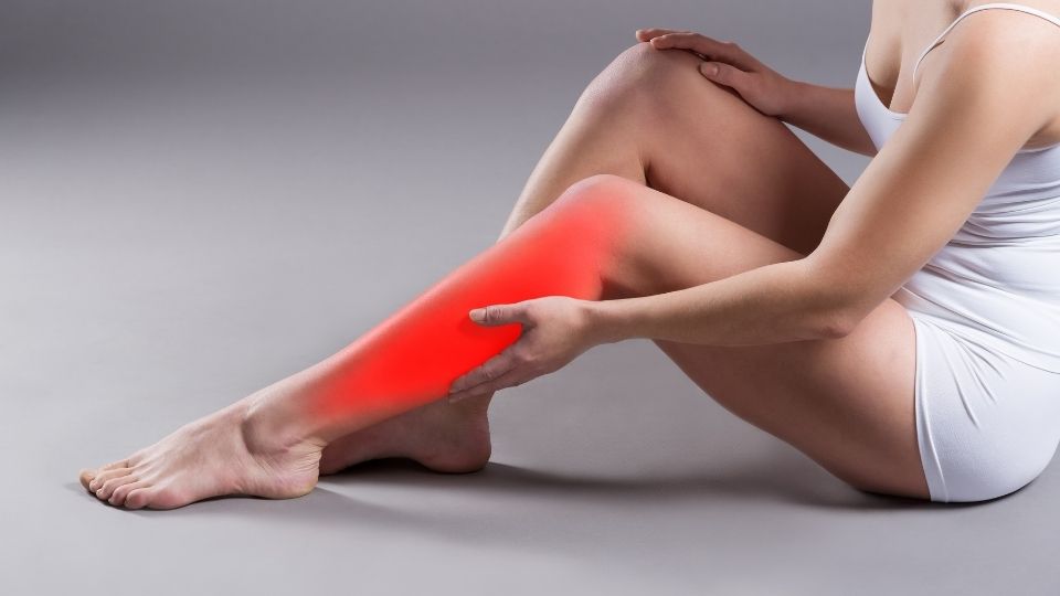 woman with leg pain