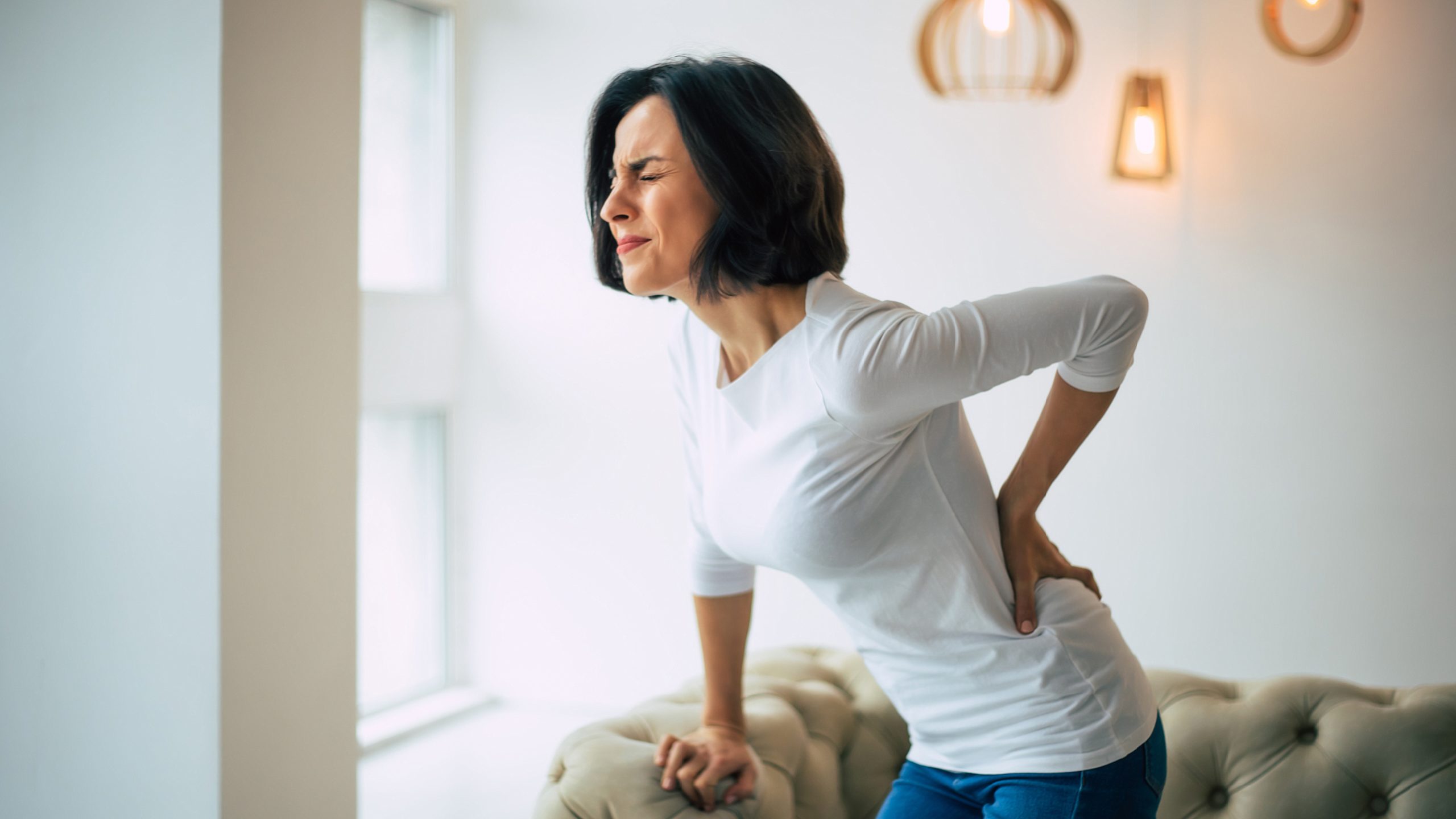 How Do You Stand Up With a Herniated Disc? |  Standing